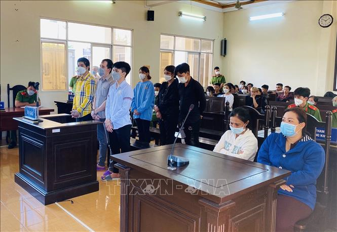 Xét xử các đối tượng trốn khỏi nơi giam giữ và che giấu tội phạm